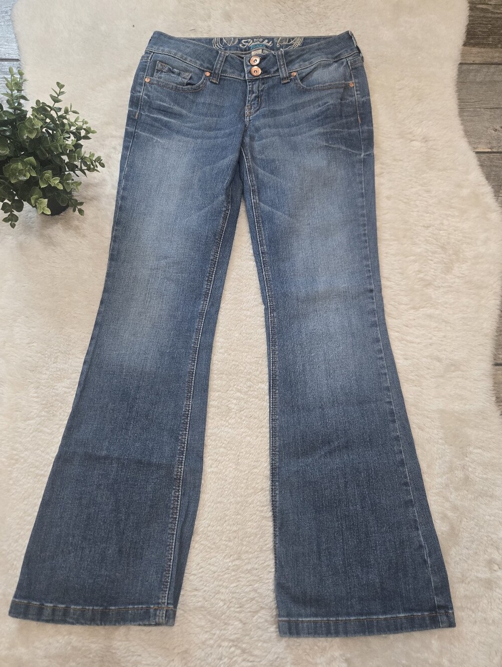 Refuge Y2K Pop Starlet Low Rise Flare Indie Sleaze Boho Jeans, 6R